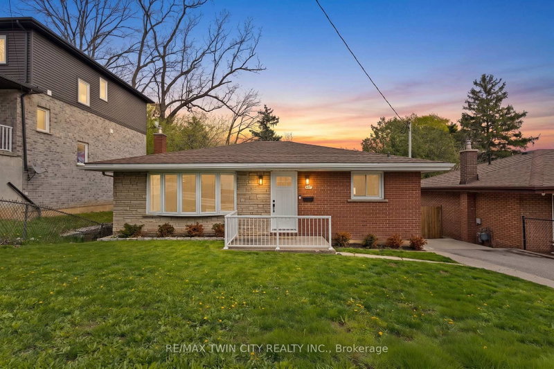 87 St Paul Ave, Brantford, Ontario