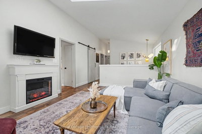 250 Richard Road — photo 4