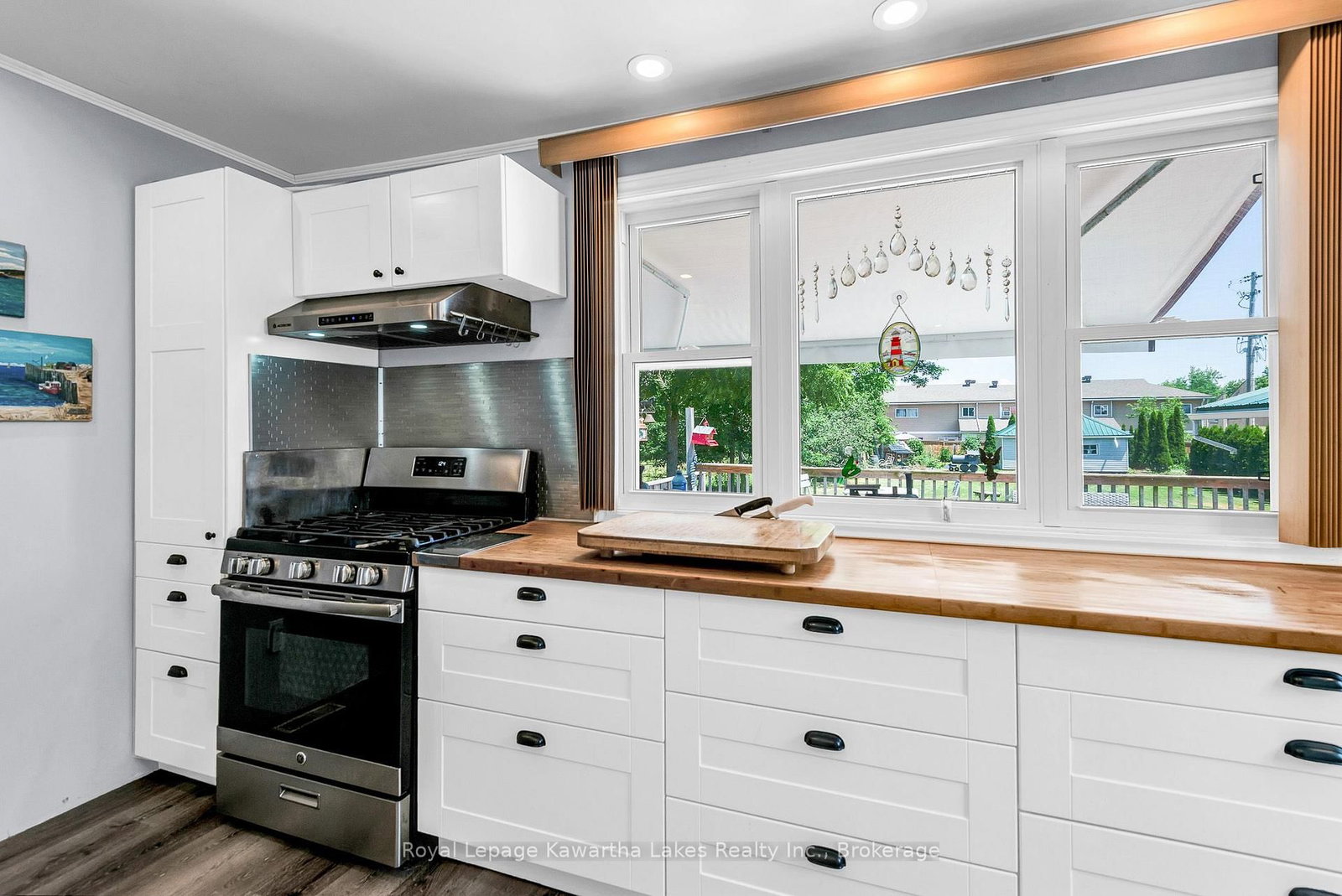 6 Wolfe Street • Kawartha Lakes, ON photo 6