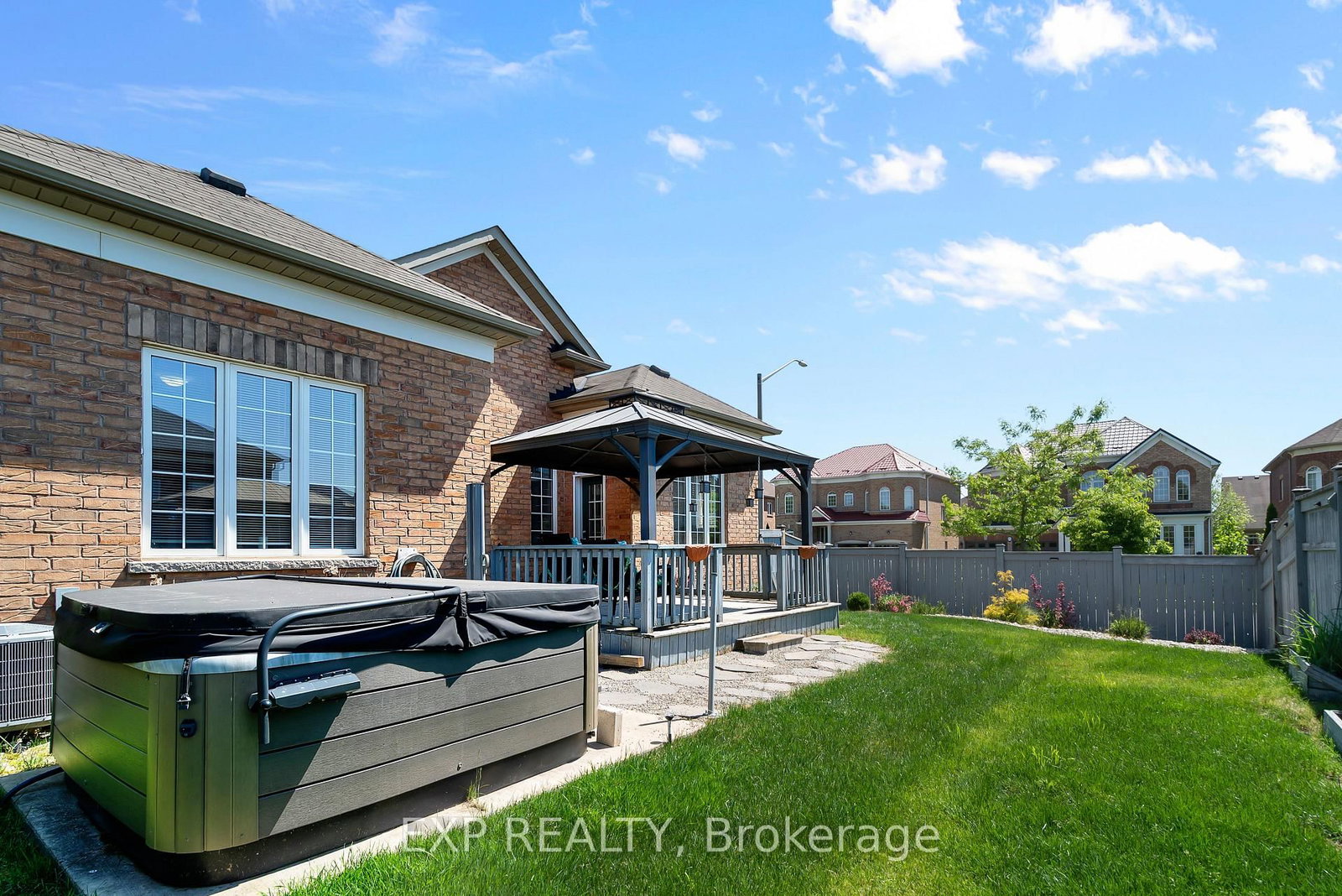 9001 Tristar Crescent • Niagara Falls, ON photo 39