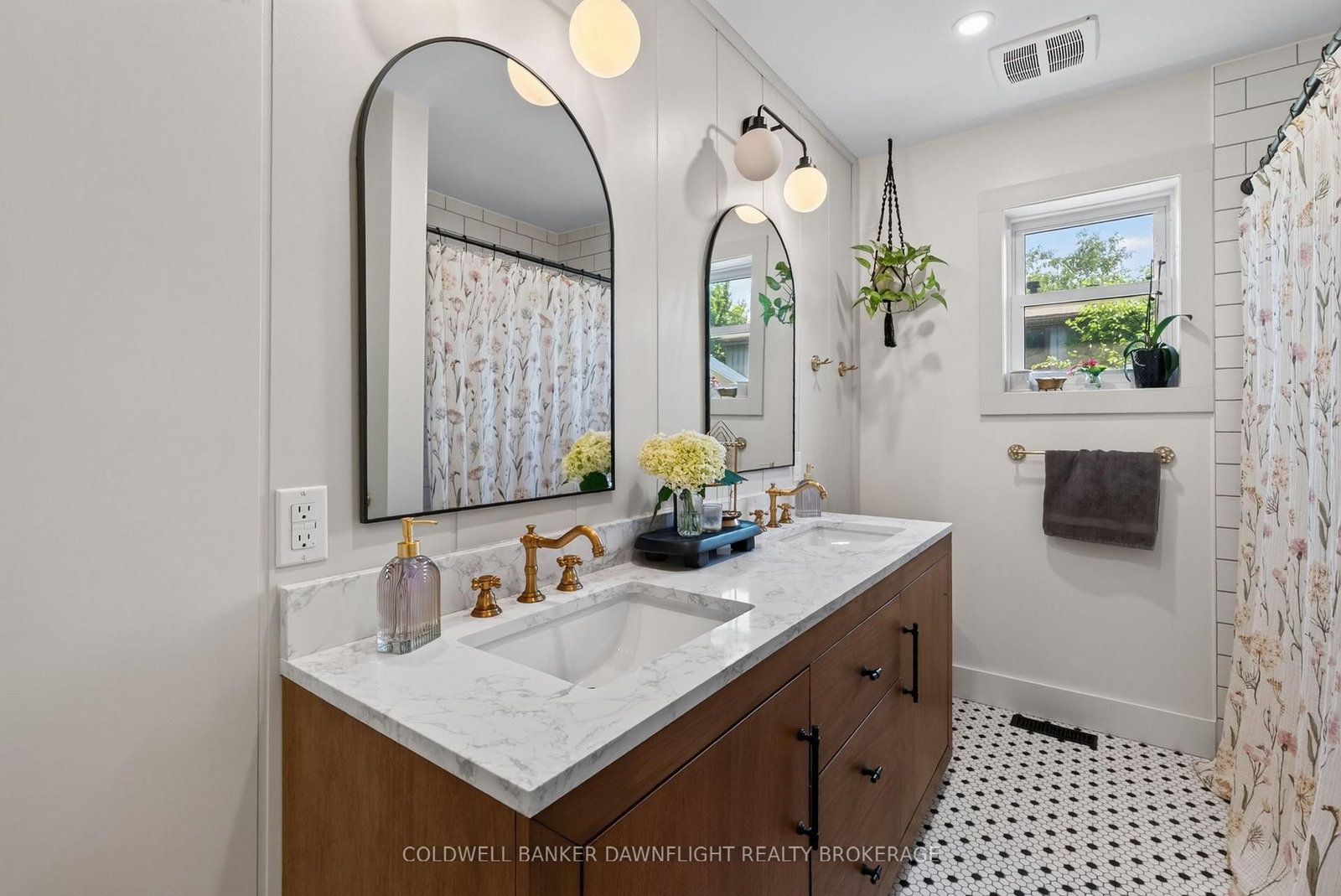 126 Centre Street • Bluewater, ON photo 15