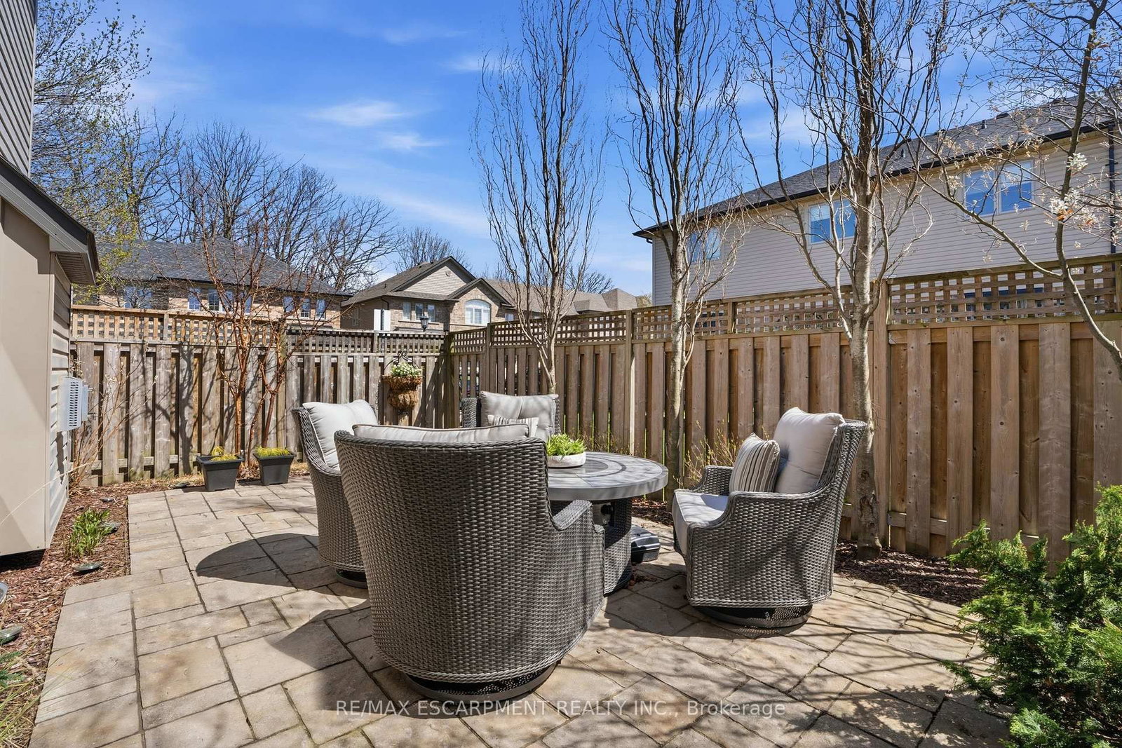 441 STONEHENGE Drive • #40 • Hamilton, ON photo 37