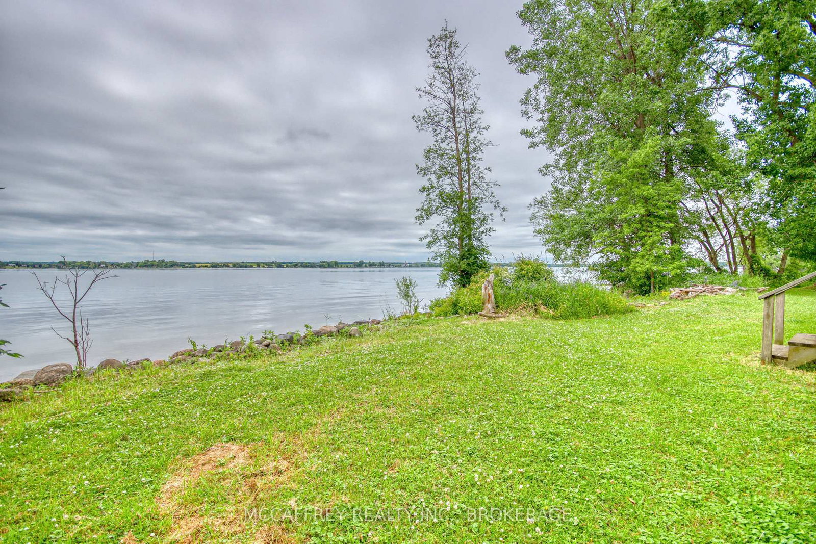 94 WILLOW POINT Lane • Napanee, ON photo 11