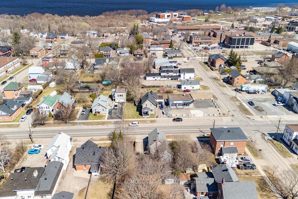 430 Mary Street • Pembroke, ON photo 38