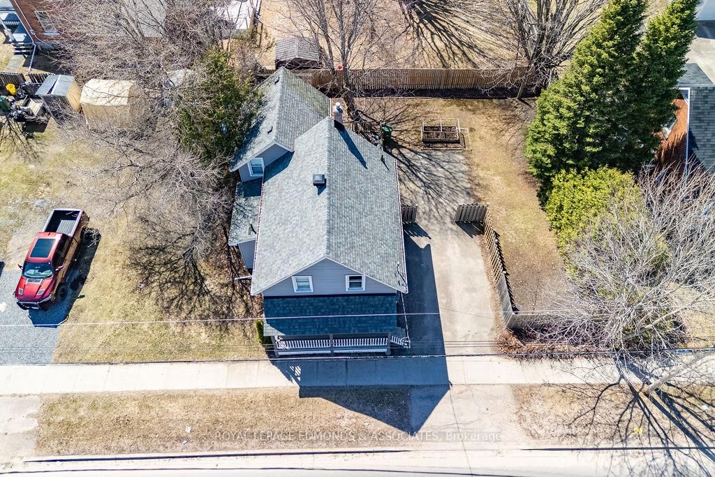 430 Mary Street • Pembroke, ON photo 4