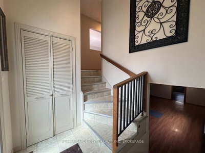 6141 Wildrose Crescent — photo 3