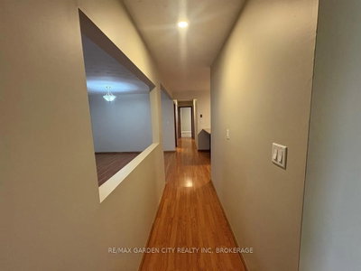 6141 Wildrose Crescent — photo 5