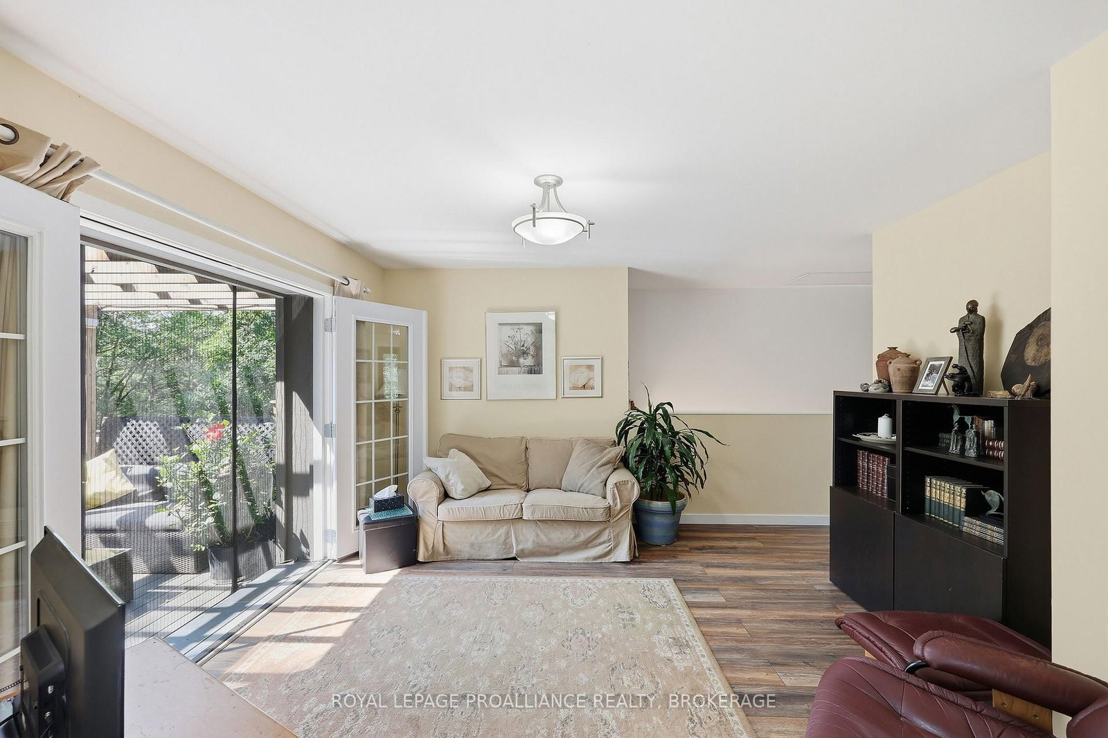 369 Old River Road • Front of Yonge, ON photo 21