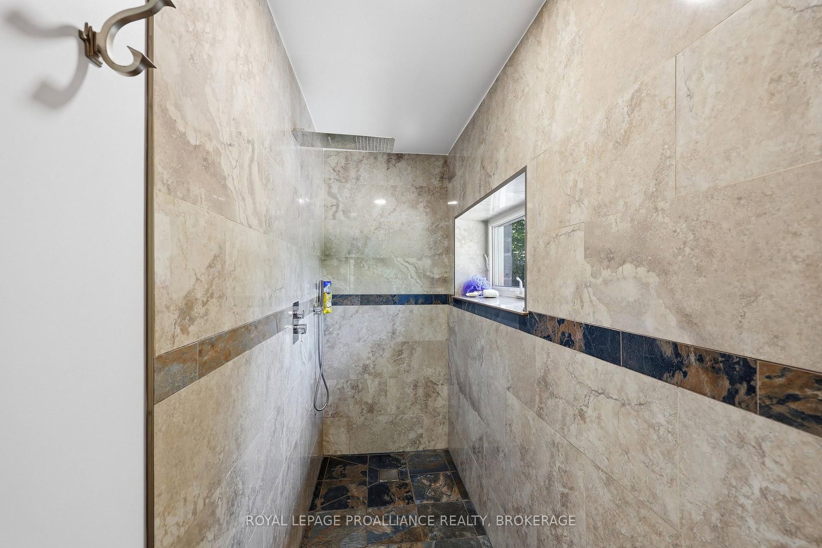 369 Old River Road • Front of Yonge, ON photo 31