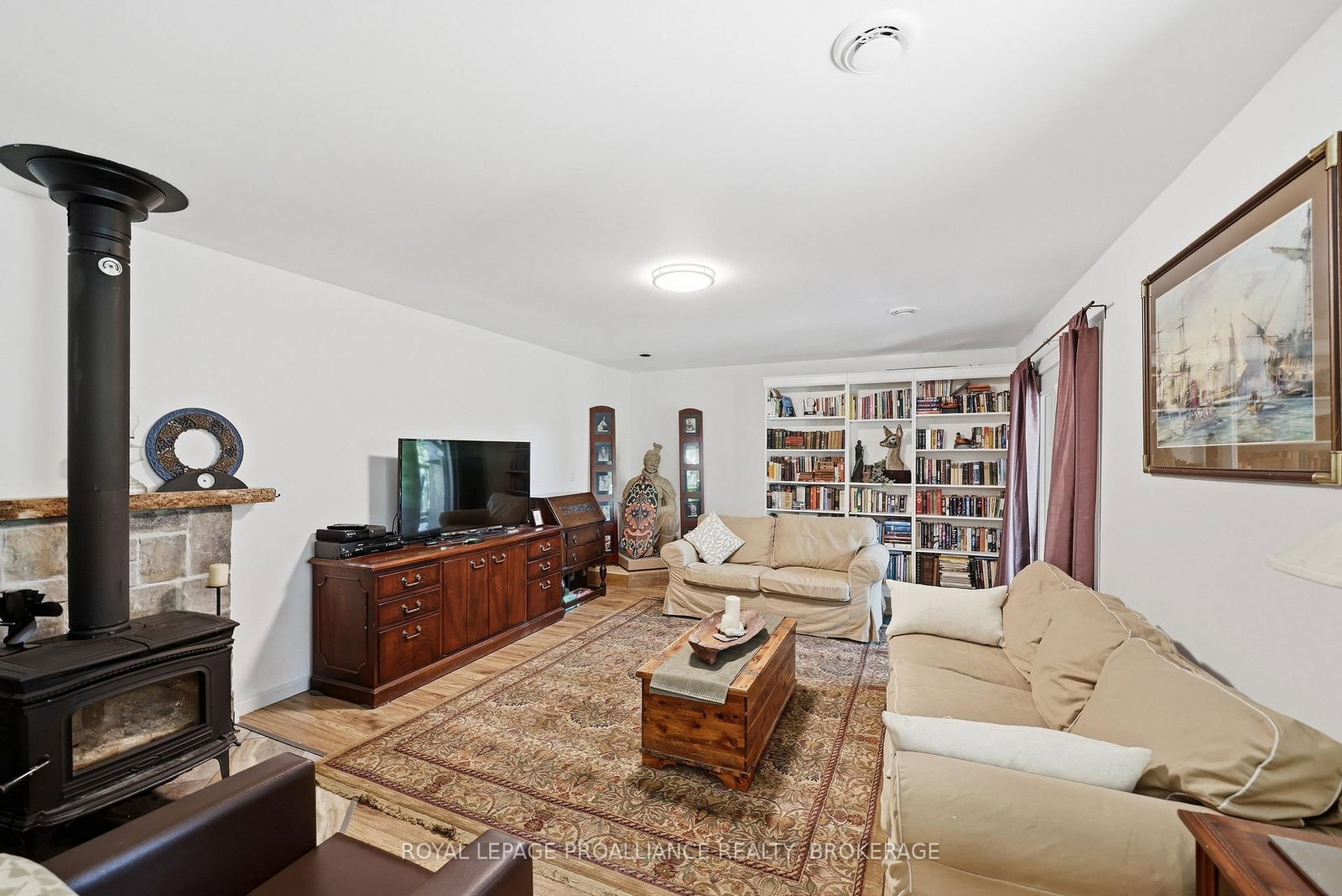 369 Old River Road • Front of Yonge, ON photo 37