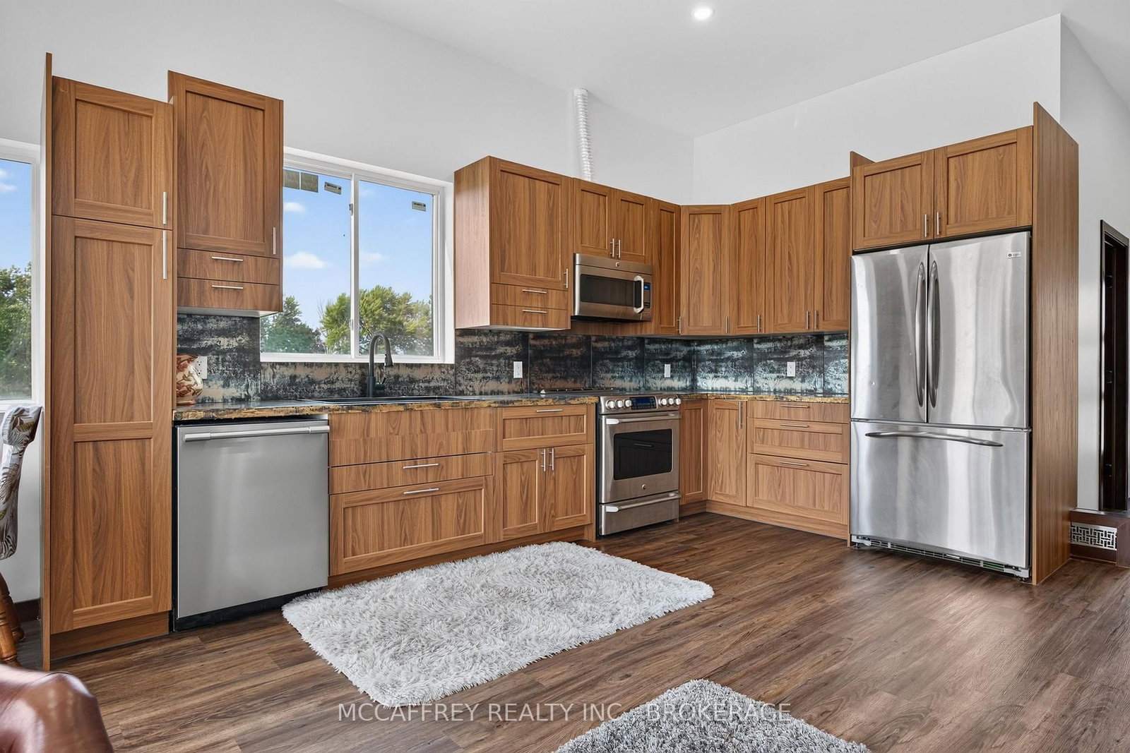 4326 County Rd 6 • Yarker, ON photo 10