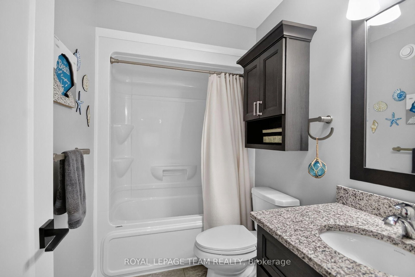 109 James Street • North Dundas, ON photo 34
