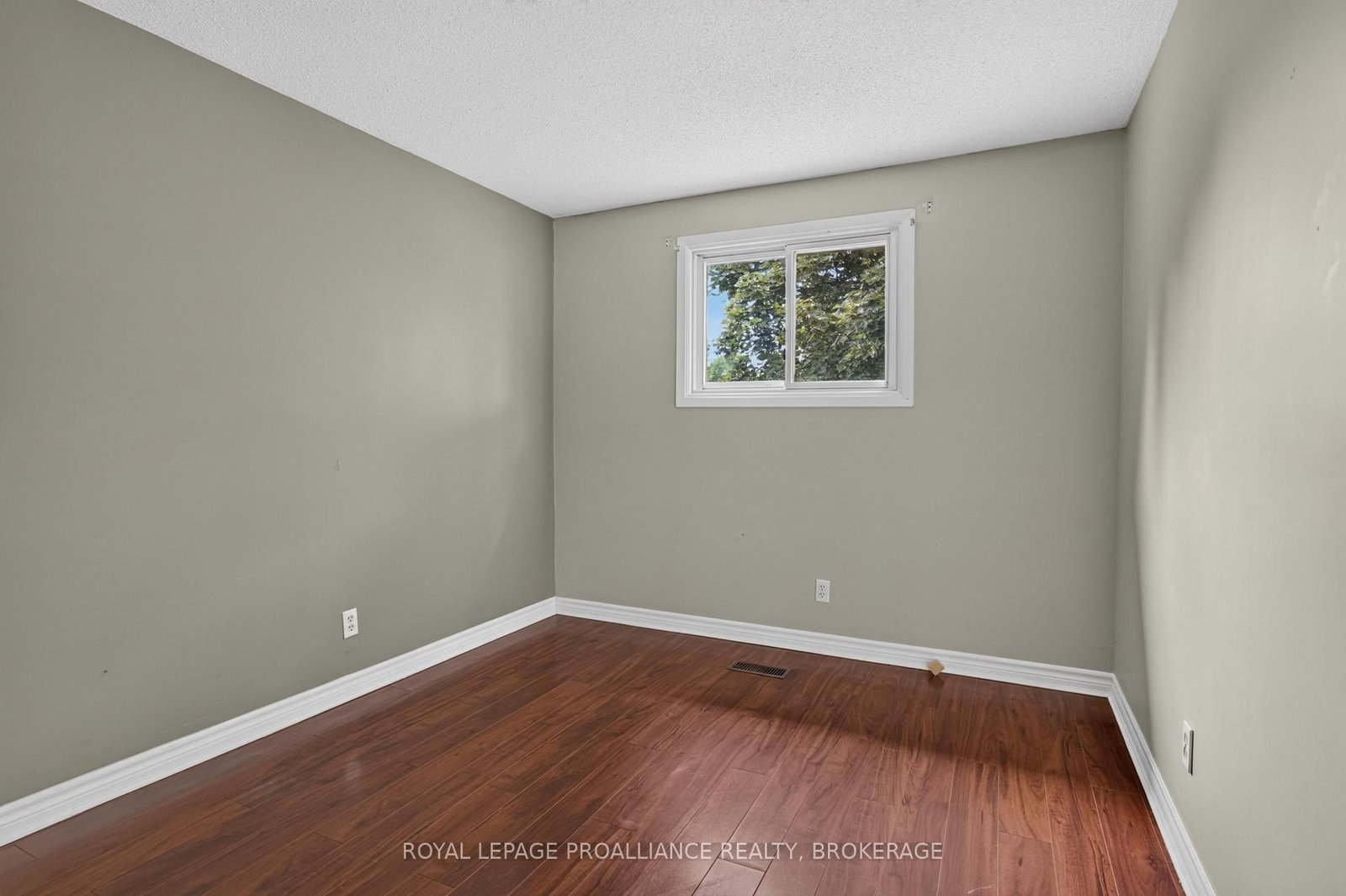 585 Gavin Court • Kingston, ON photo 20