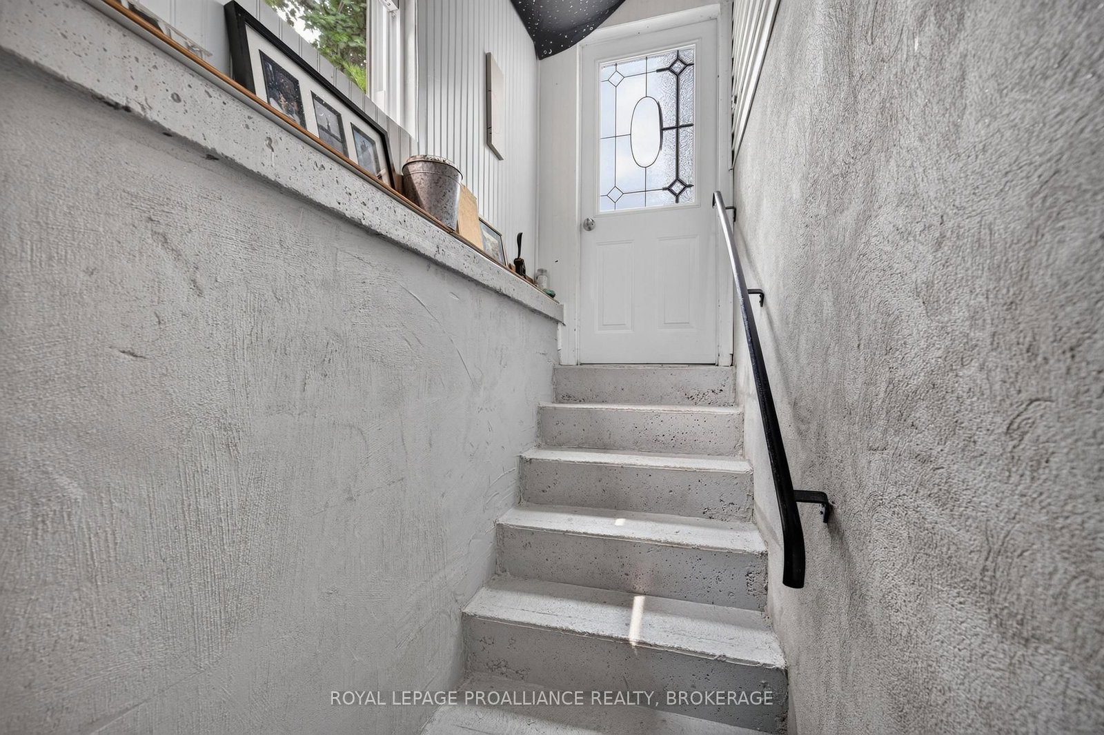 585 Gavin Court • Kingston, ON photo 38