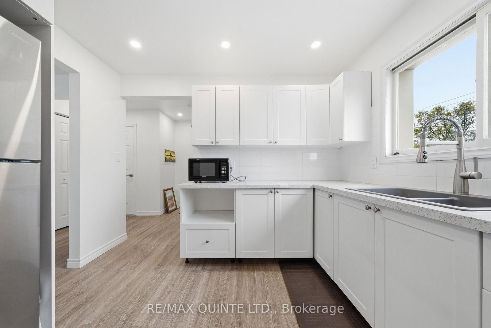 99 Dunnett Boulevard • #2 • Belleville, ON photo 6