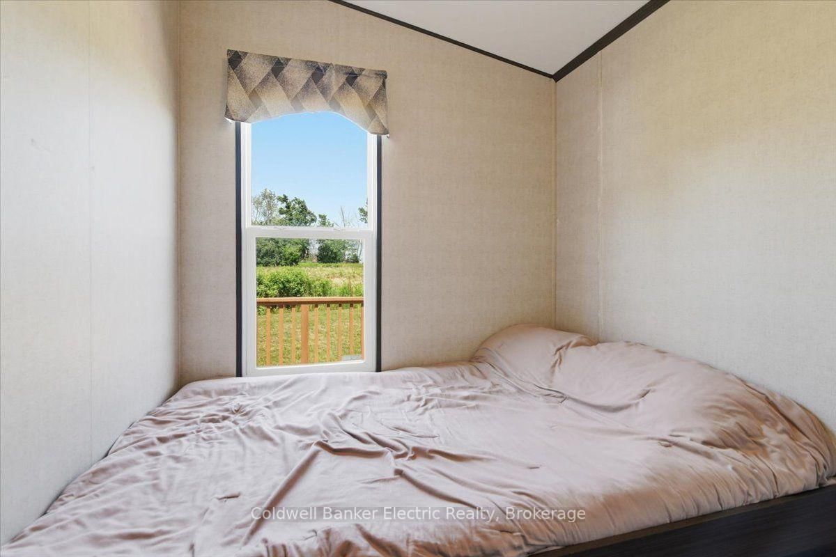 1235 Villiers Line 13 Lambton Avenue • Otonabee-South Monaghan, ON photo 18