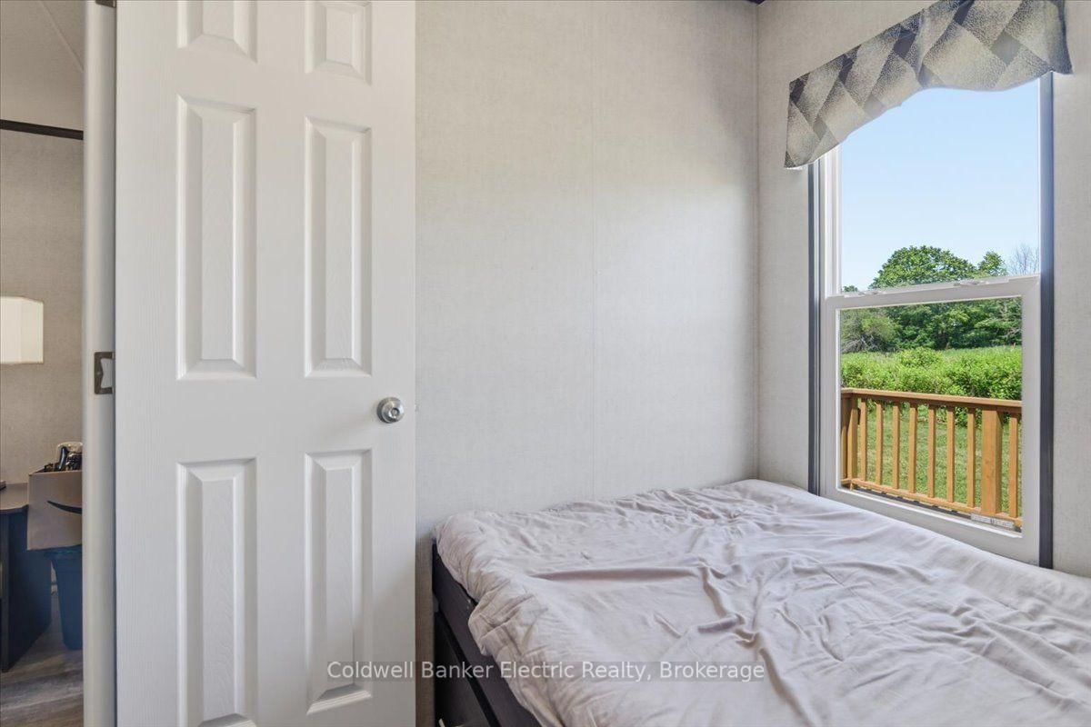 1235 Villiers Line 13 Lambton Avenue • Otonabee-South Monaghan, ON photo 19