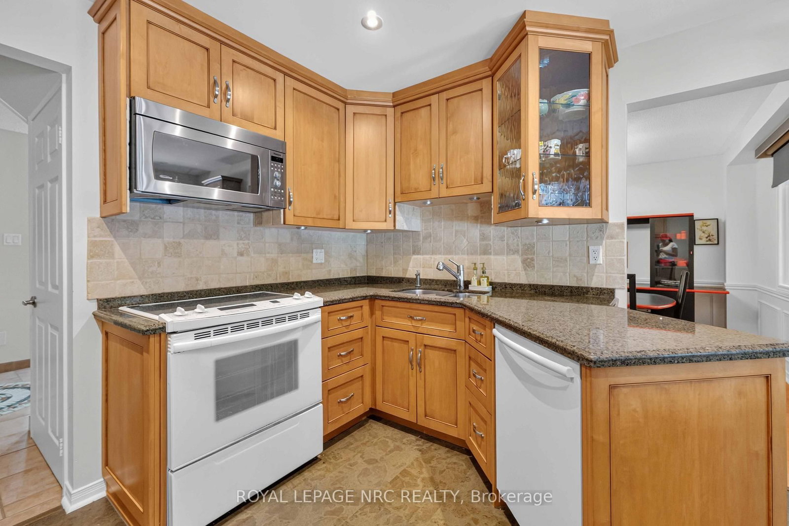 51 Forestview Drive • Hamilton, ON photo 13
