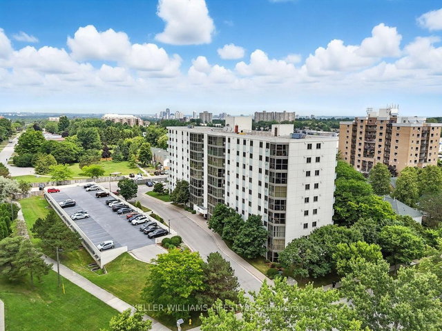 909 - 127 Belmont Drive