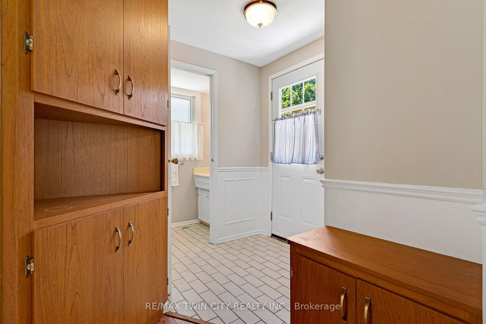15 Lewis Crescent • Kitchener, ON photo 16