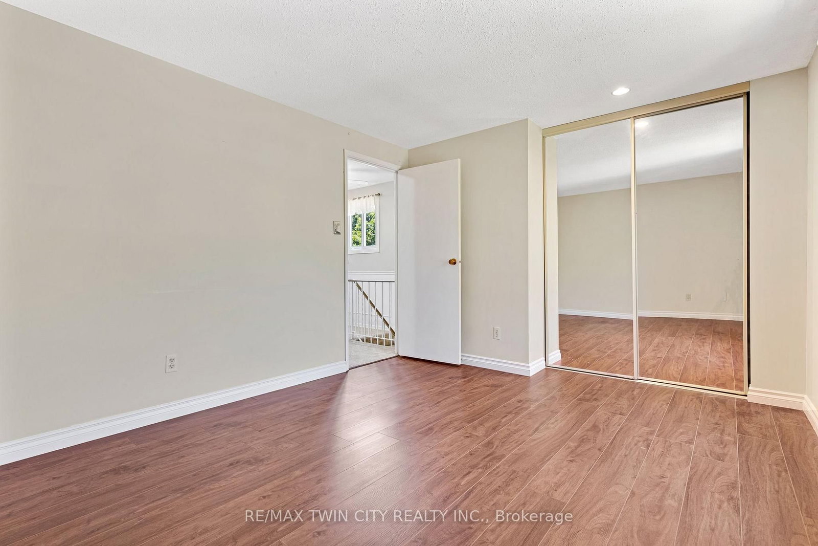 15 Lewis Crescent • Kitchener, ON photo 25