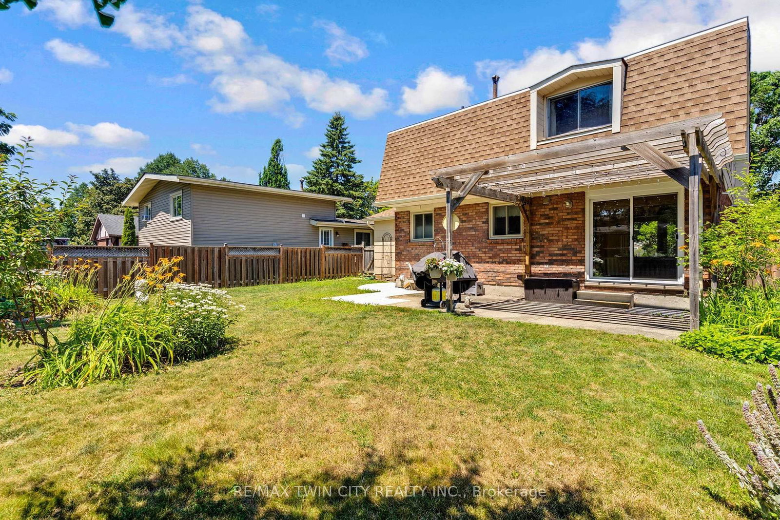 15 Lewis Crescent • Kitchener, ON photo 37