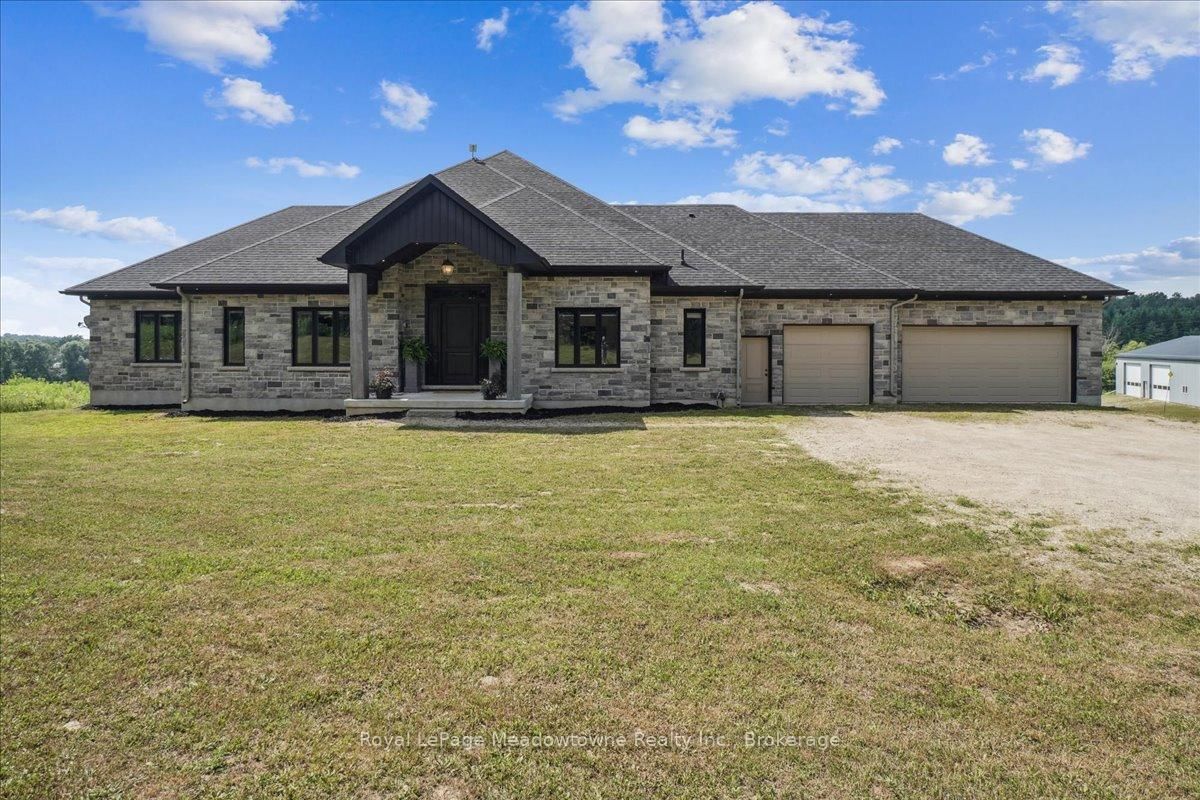 8837 Wellington Road 124 • Erin, ON photo 2