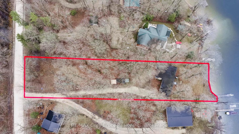 124 Stanley Dr photo 4