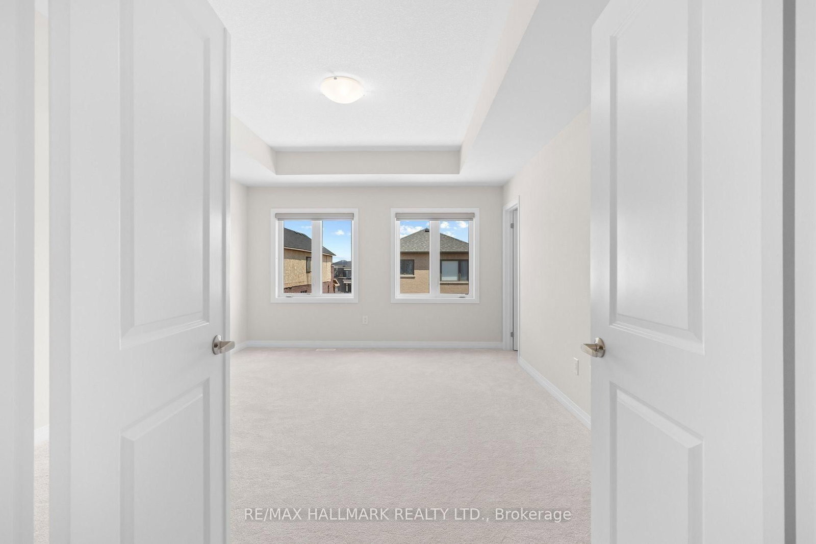 16 Crossmore Crescent • Cambridge, ON photo 13