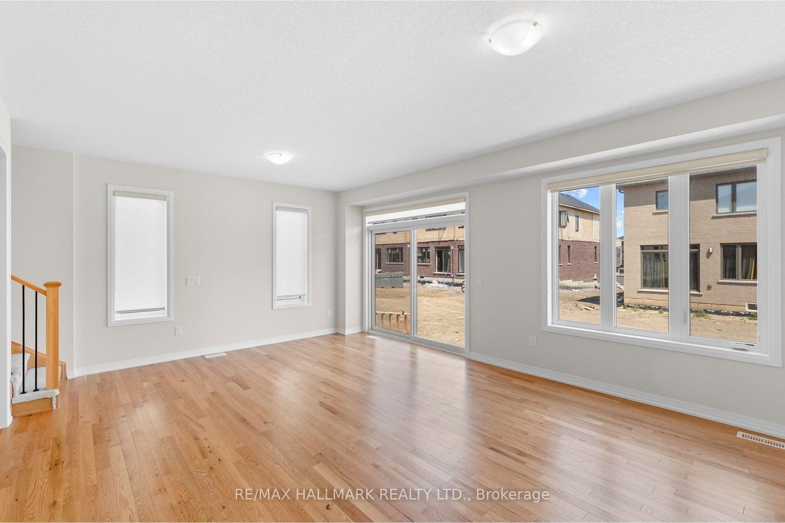 16 Crossmore Crescent • Cambridge, ON photo 7