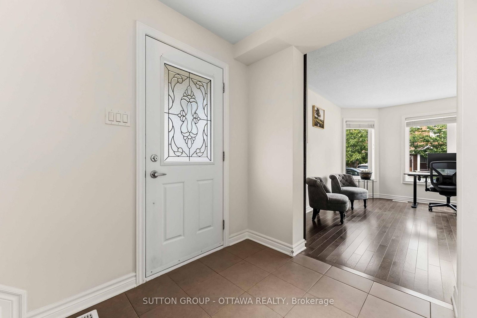 120 Dunforest Terrace • Ottawa, ON photo 6