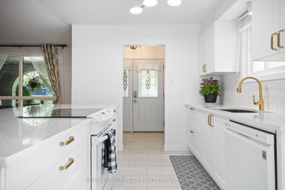 684 Macyoung Drive • Kincardine, ON photo 4