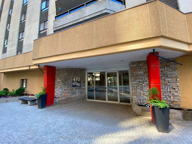 902 - 470 Laurier Avenue W