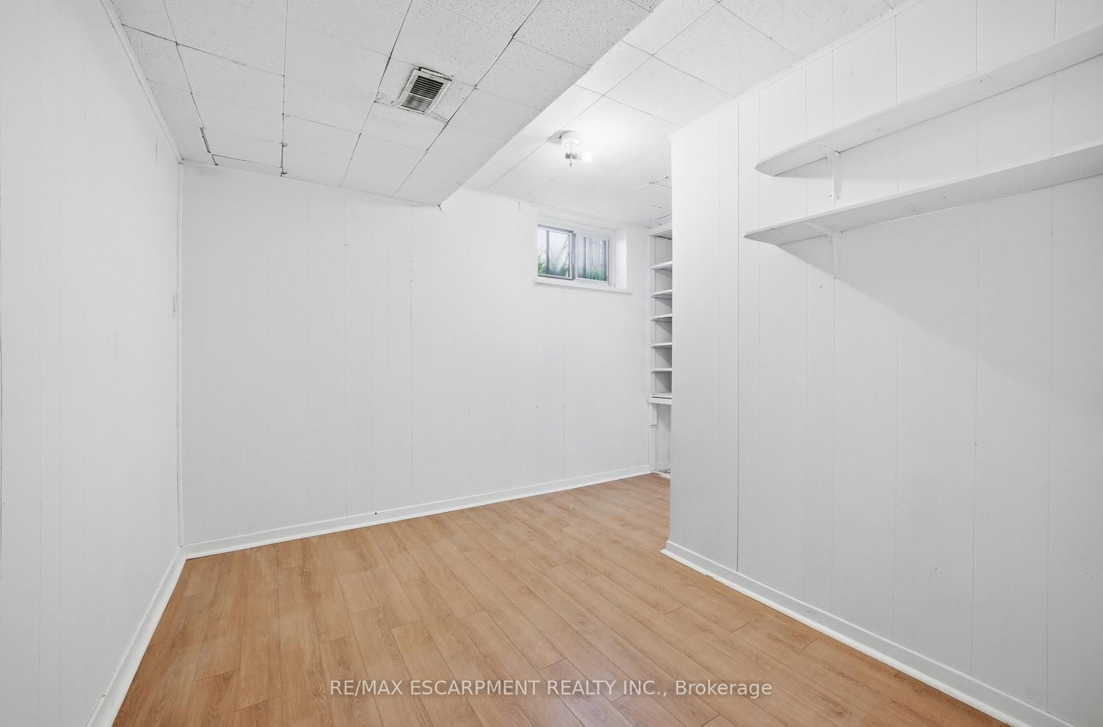 36 Woodelm Drive • St. Catharines, ON photo 17
