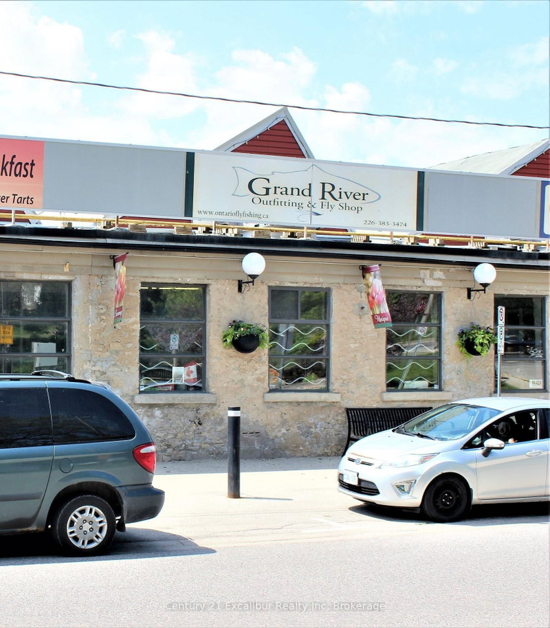 105 Queen St W photo 1