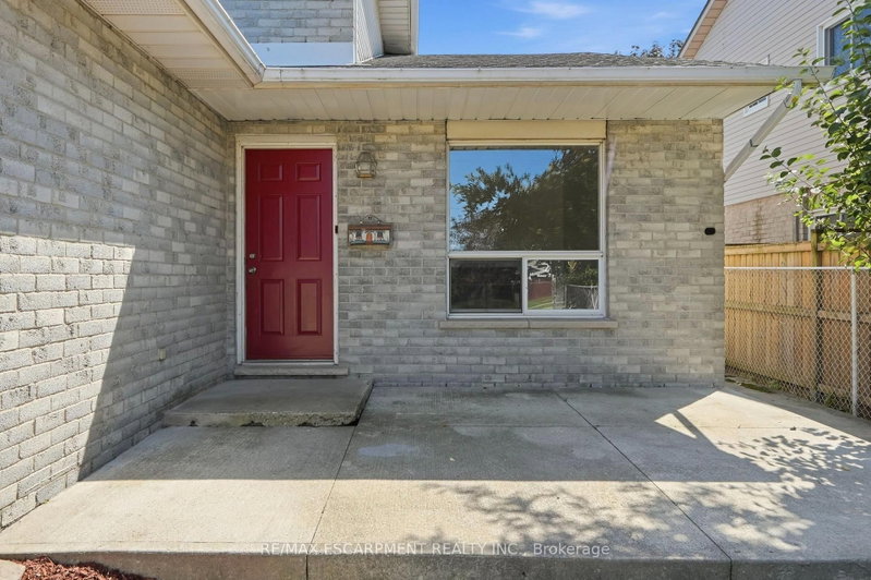 448 STONE CHURCH Road E