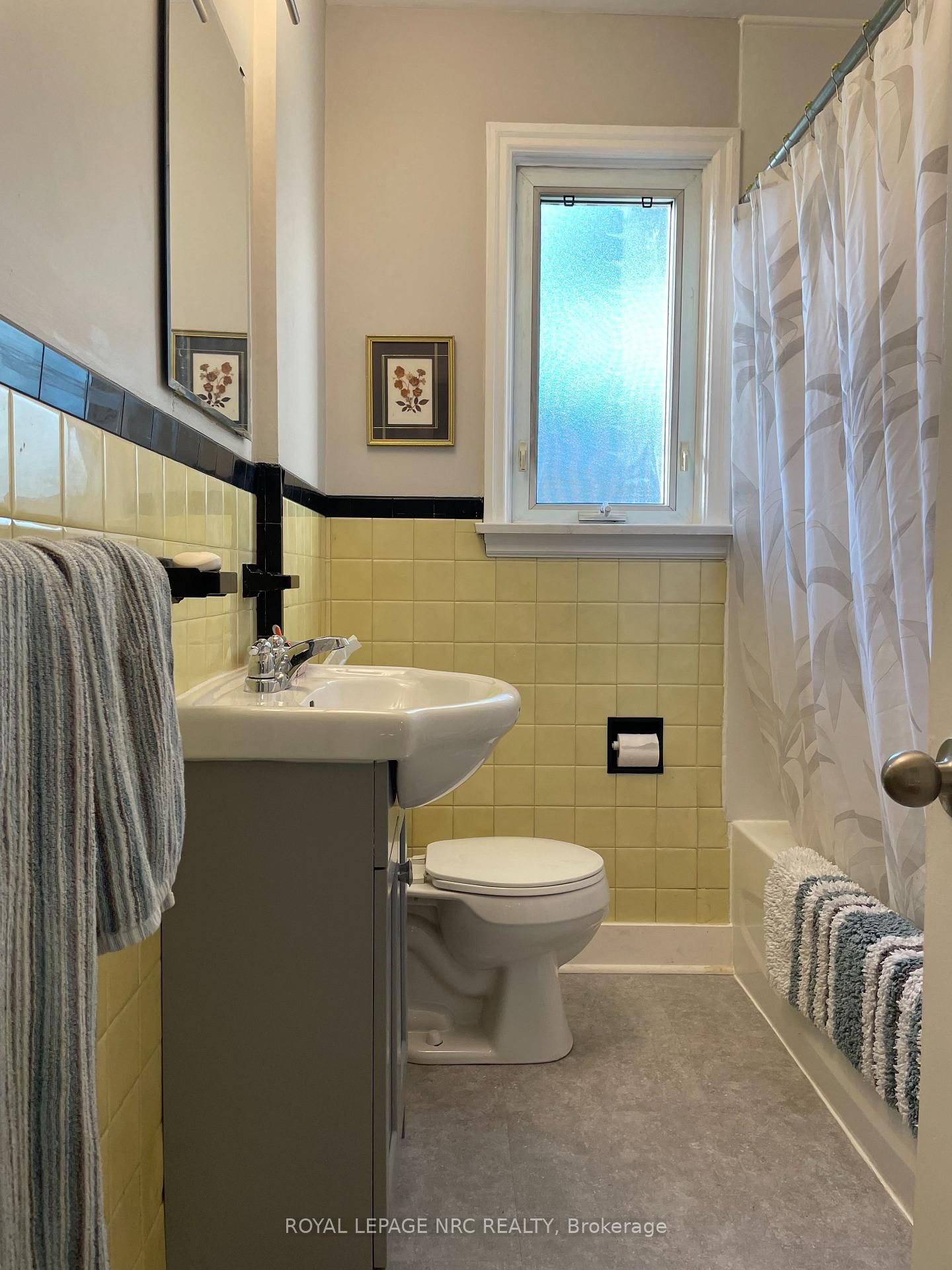 22 Dunblane Avenue • St. Catharines, ON photo 13