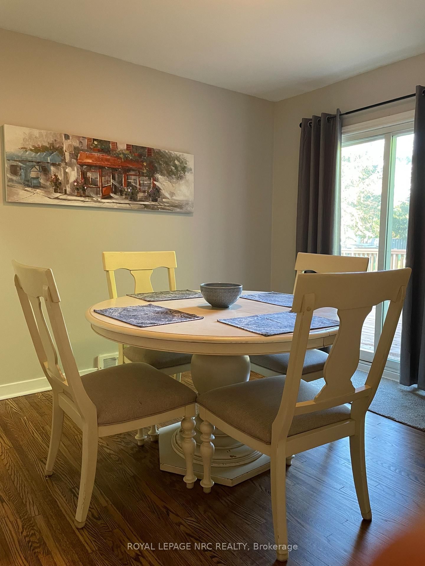 22 Dunblane Avenue • St. Catharines, ON photo 14