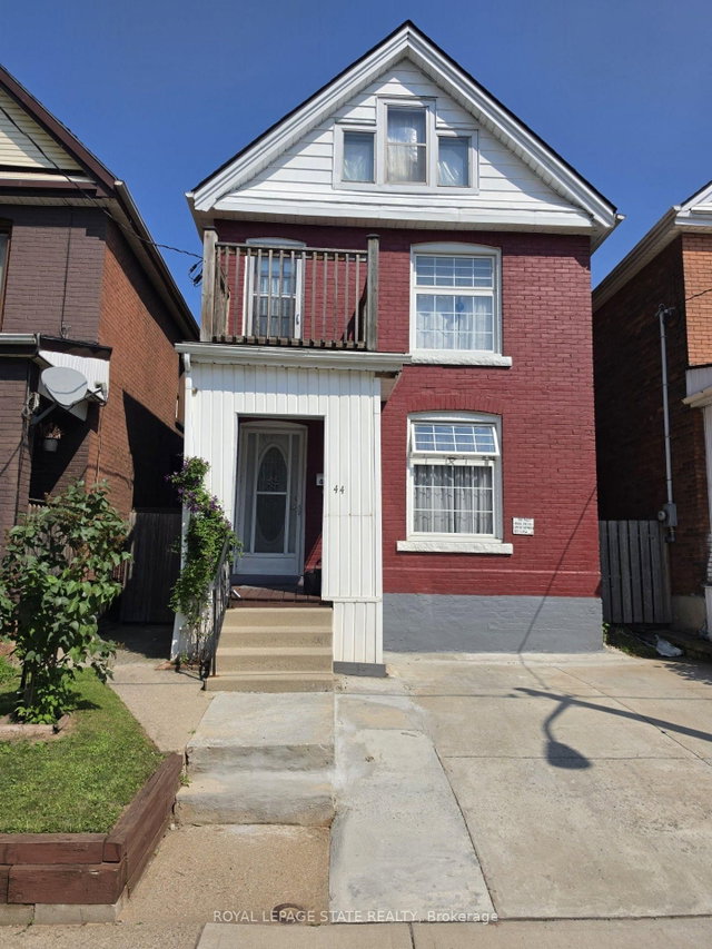 44 Arthur Avenue N