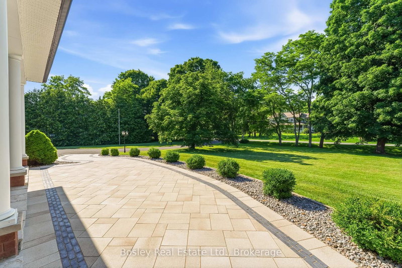 353 Lakeshore Road