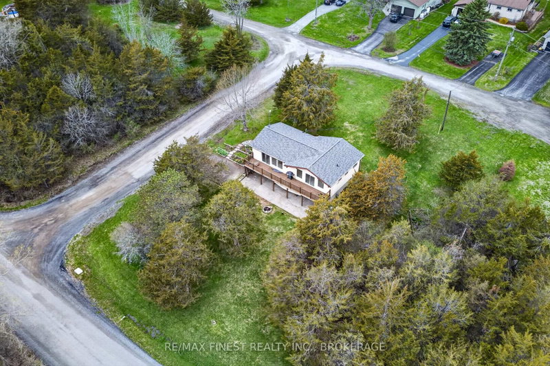 8 Sunrise Crt, Prince Edward County, Ontario