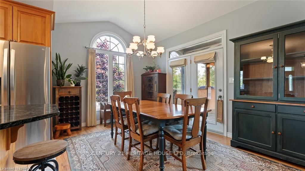 2 Hunter Drive S • Norfolk, ON photo 12