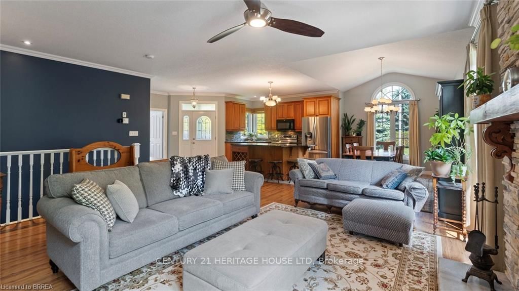 2 Hunter Drive S • Norfolk, ON photo 16
