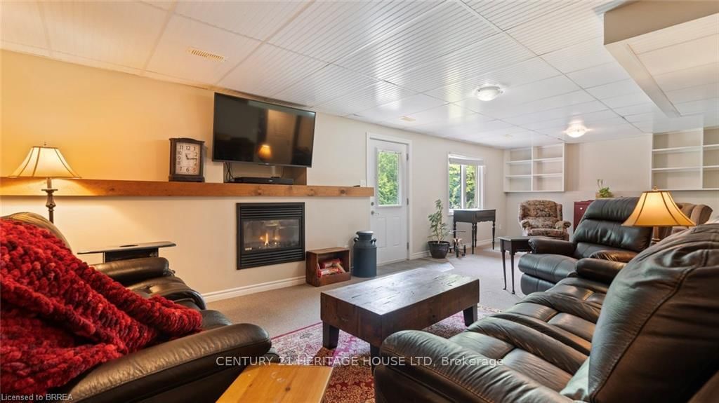 2 Hunter Drive S • Norfolk, ON photo 23