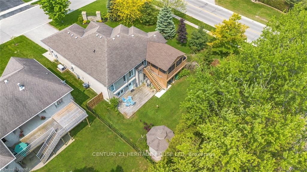 2 Hunter Drive S • Norfolk, ON photo 35