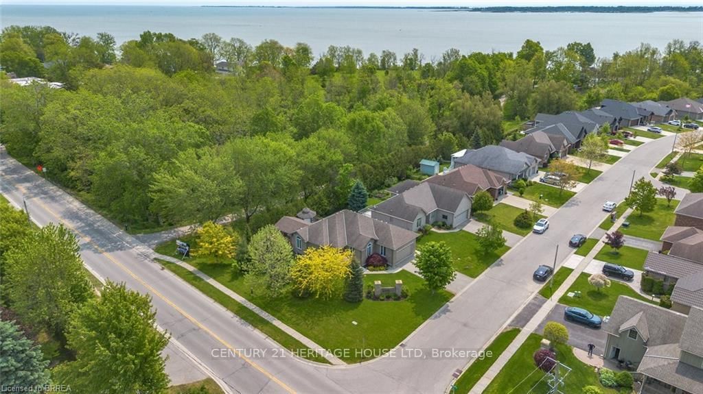 2 Hunter Drive S • Norfolk, ON photo 5