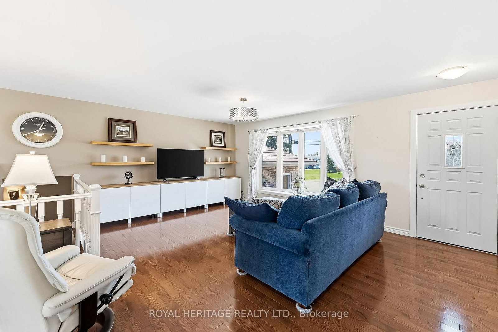 2434 Wallbridge Loyalist Road • Quinte West, ON photo 4