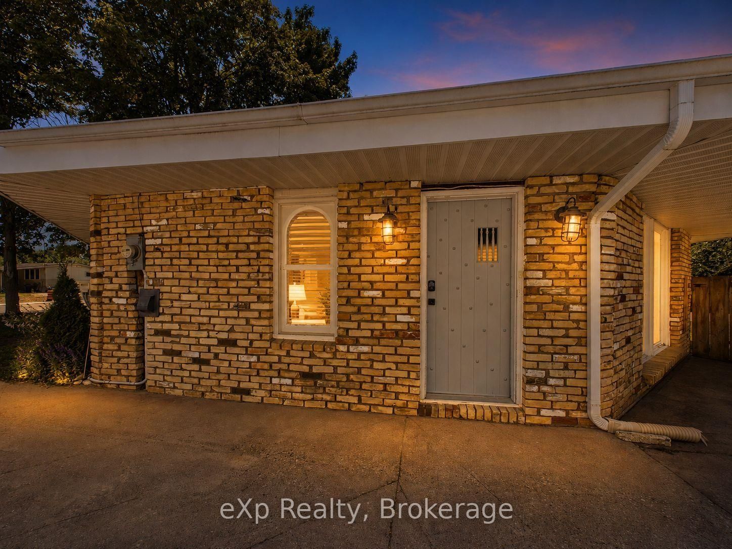 312 Bricker Street • Saugeen Shores, ON photo 3