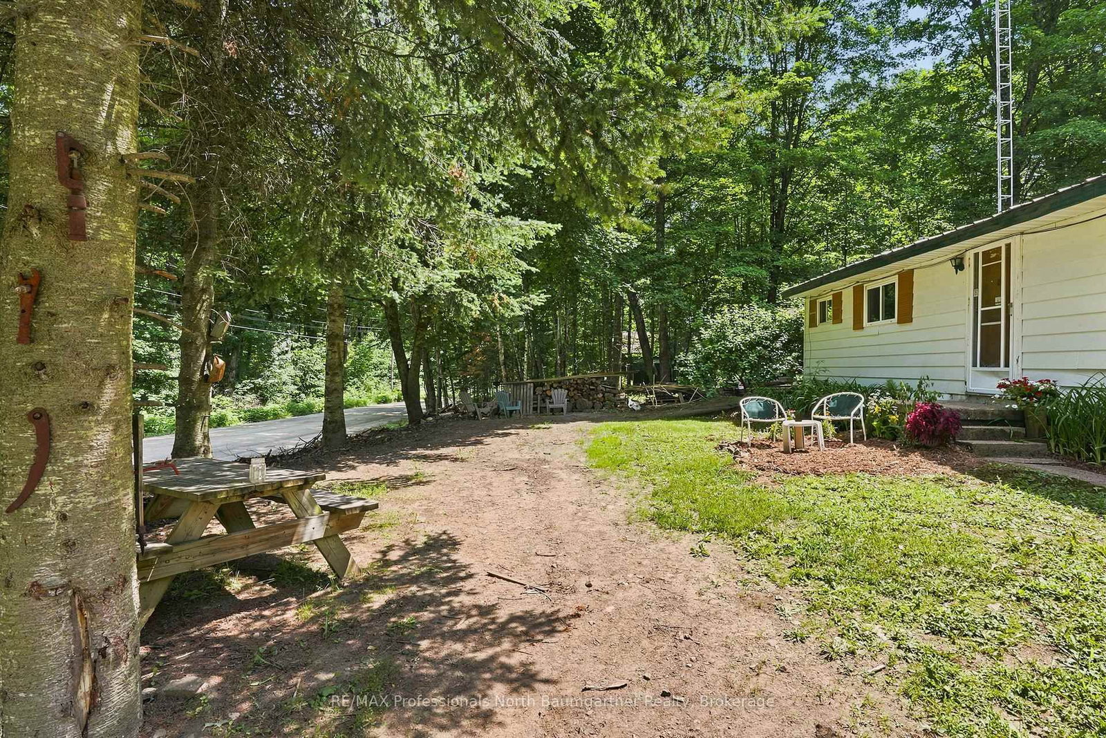1201 Wenona Lake Road • Dysart et al, ON photo 27