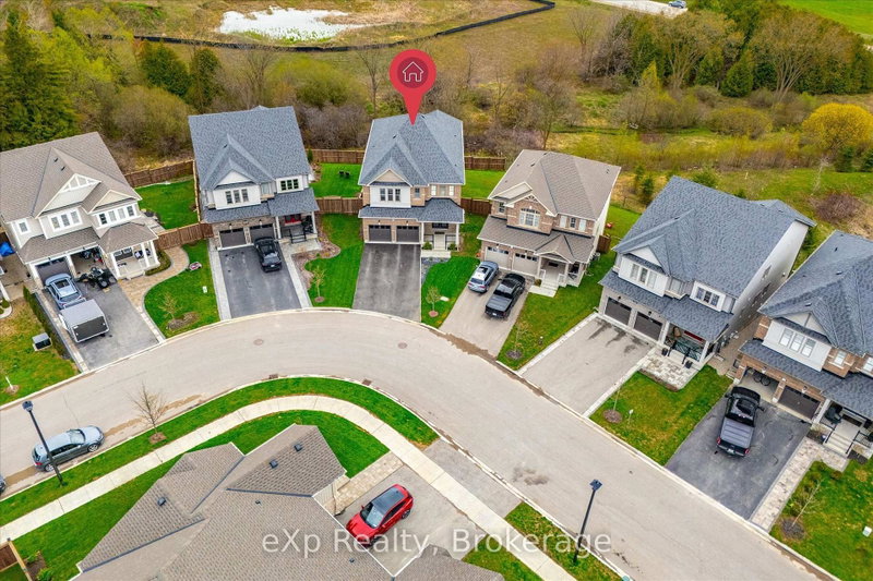 201 McFarlane Crescent